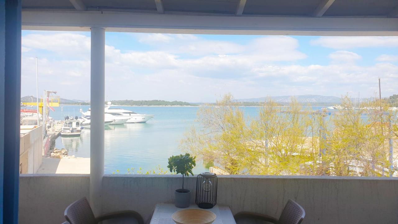 Seaside Apartment Murter